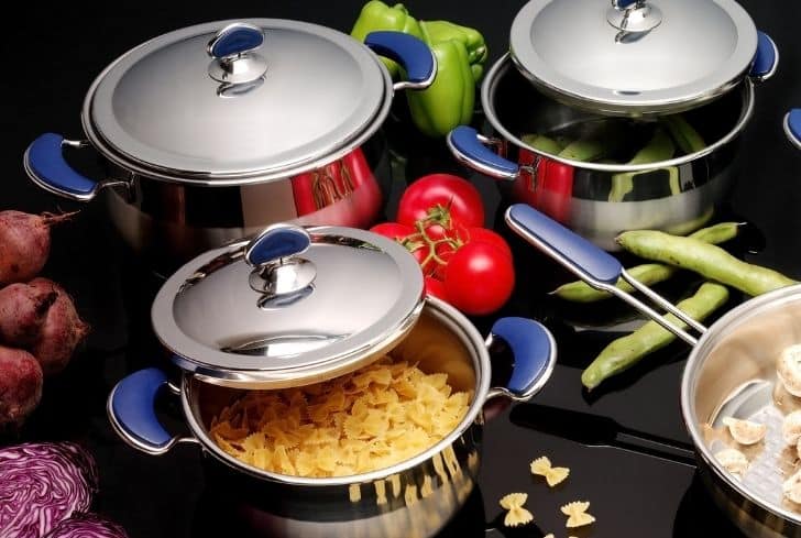 Saucepan vs Frying Pan – What’s the Difference?