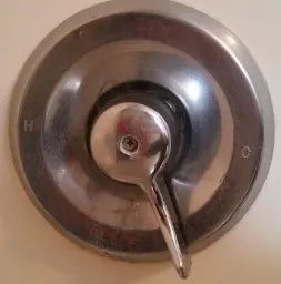 How do you fix a Moen faucet that won't turn off?