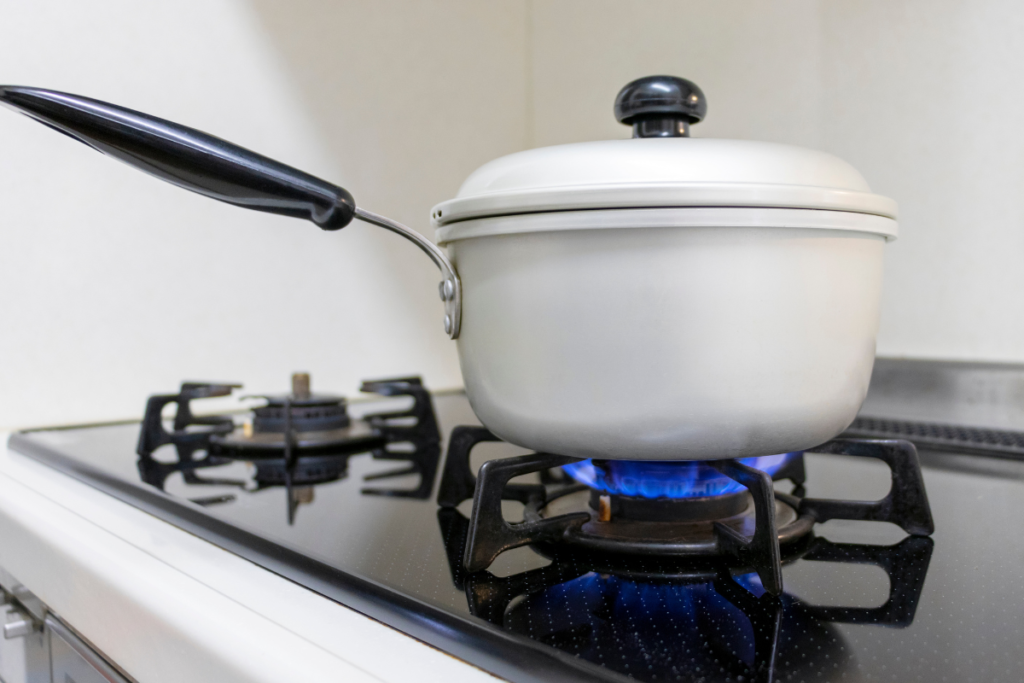 Can induction cooking pans be used on gas stoves? Most of the time, yes.