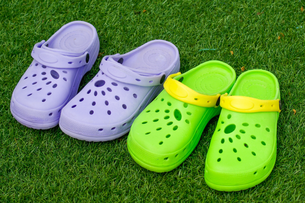 can-you-spray-paint-crocs-step-by-step-how-to-fun-ideas