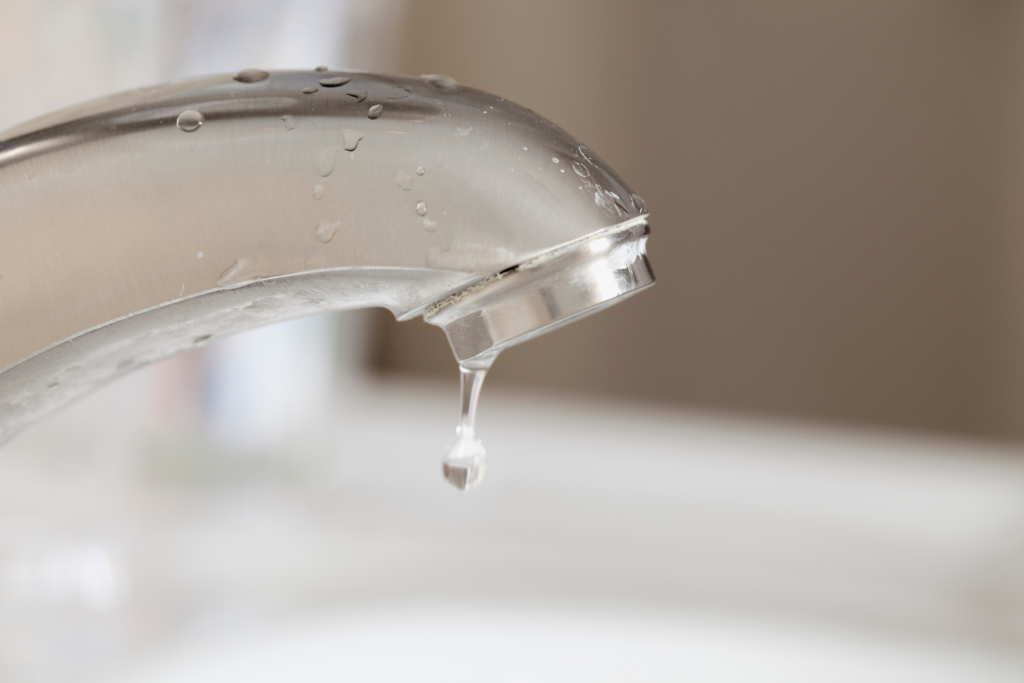 How to fix a leaky tap and save water