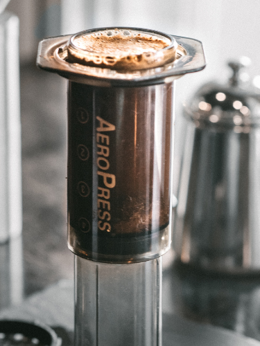 AeroPress coffee makers can be cleaned using a diluted bleach solution.